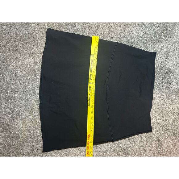 Ingrid & Isabel Everyday Maternity Size M Skort Black Stretchy - Picture 2 of 4